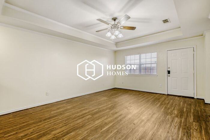 204 Paschall Blvd #D2 - Photo 3 of 14