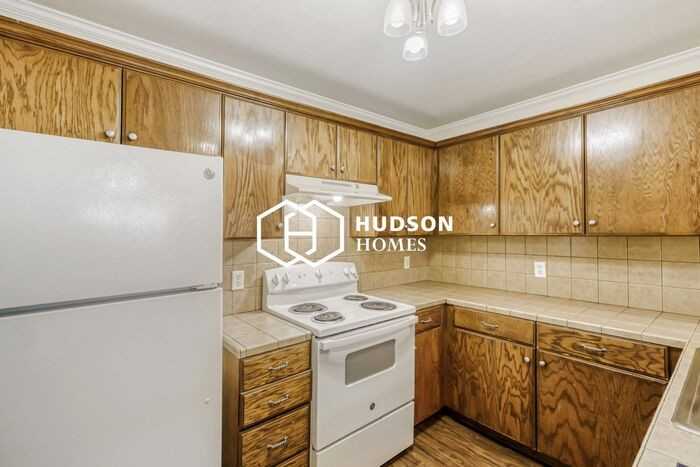 204 Paschall Blvd #D2 - Photo 6 of 14