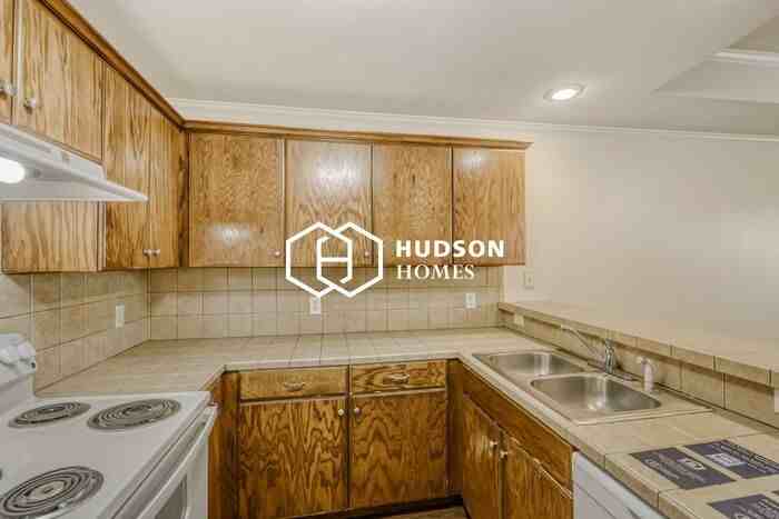 204 Paschall Blvd #D2 - Photo 7 of 14