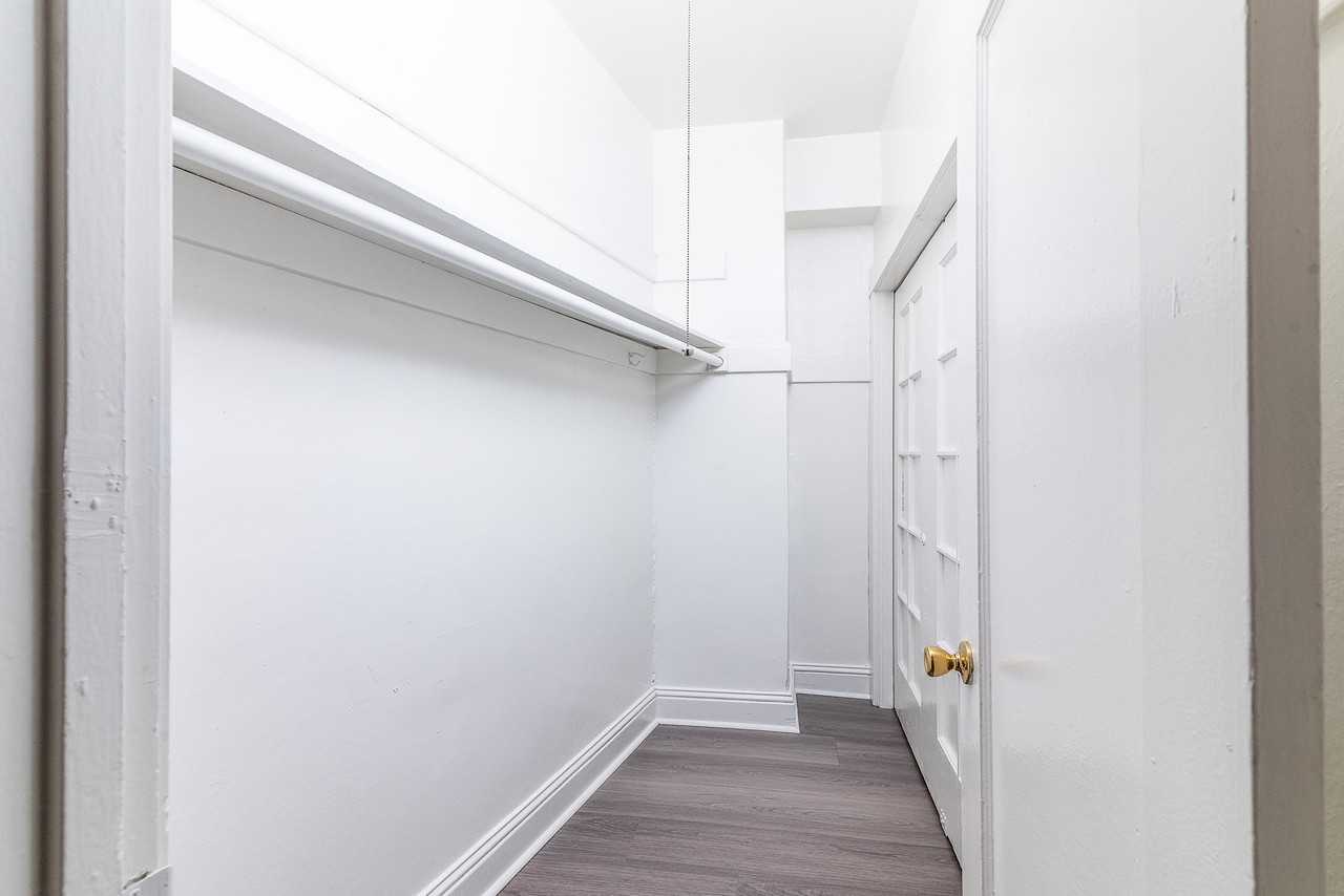 320 Turk - Photo 5 of 10