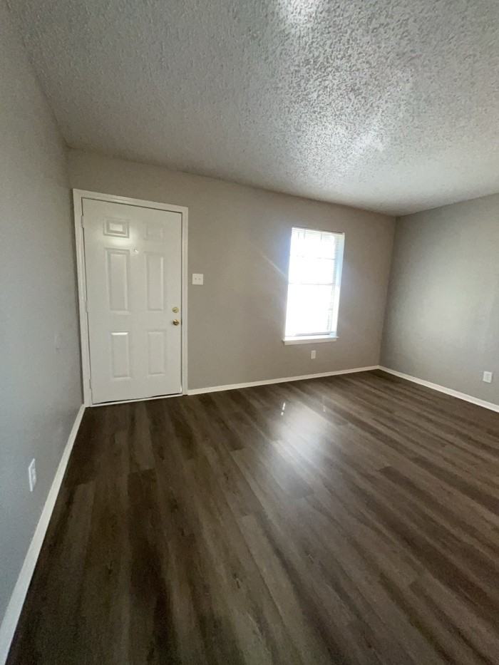 201 Pine Meadow Dr #A - Photo 2 of 7