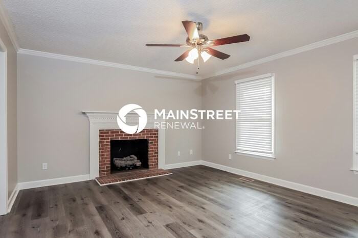 1105 Cloud 9 Court - Photo 2 of 18