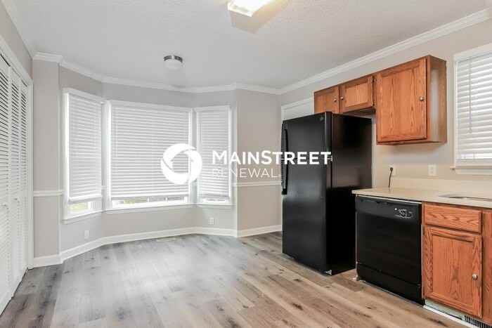 1105 Cloud 9 Court - Photo 7 of 18