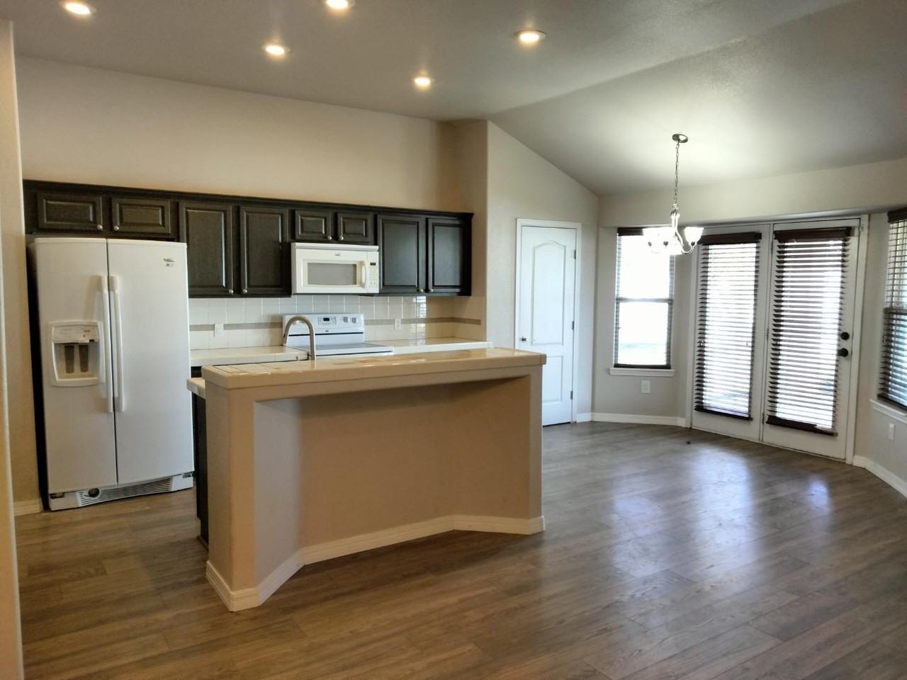 2100 Hali Ln - Photo 7 of 11