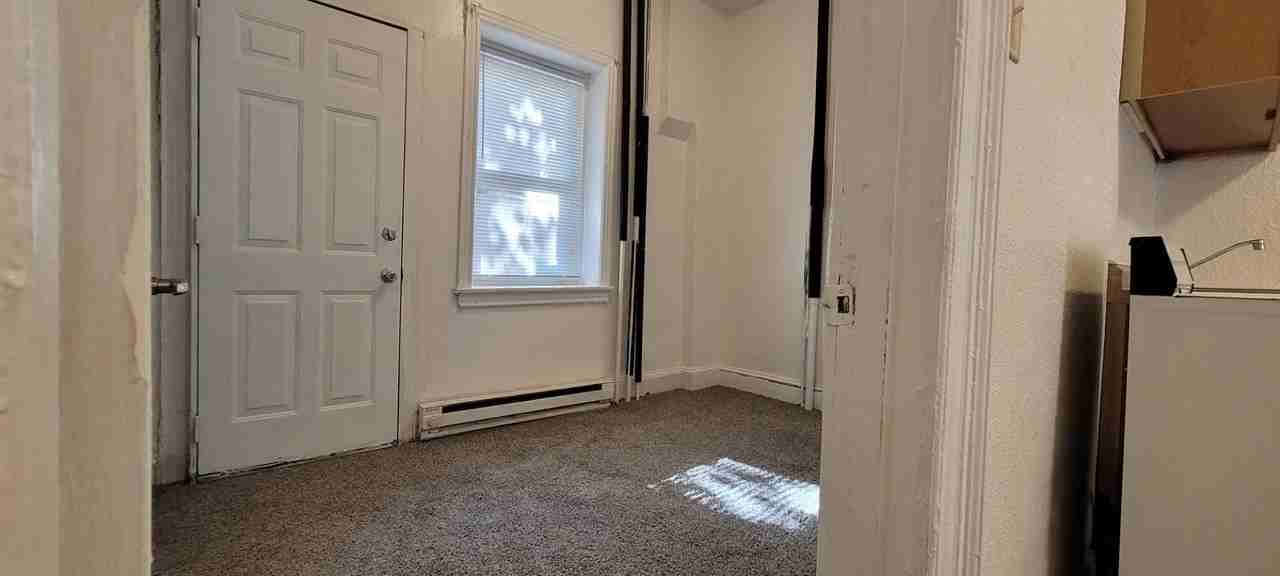 5426 Christian St - Photo 3 of 10