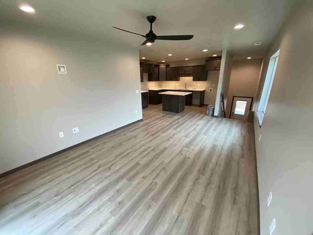 216 S Elmwood Ave - Photo 6 of 20