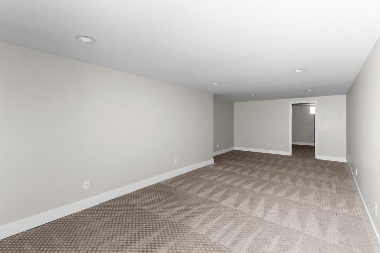 2180 Glenoro Dr - Photo 7 of 11