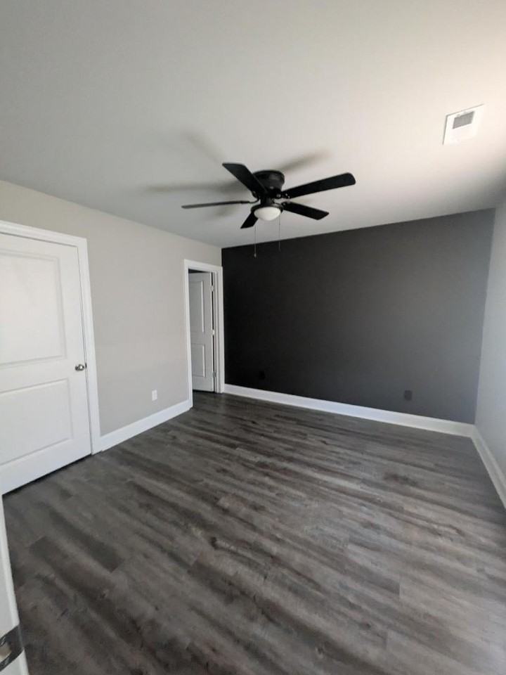 Kaleigh Paige Circle - Photo 2 of 8