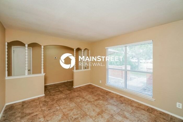 110 Simler St - Photo 4 of 16