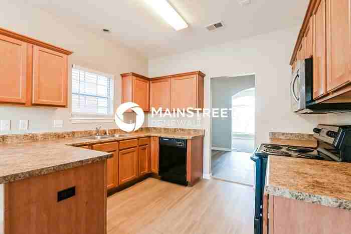 10092 Mill Hill Ave - Photo 6 of 16