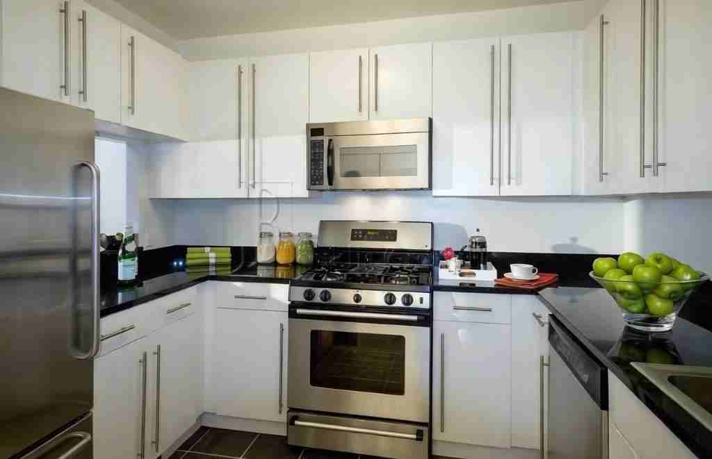 51 W Broadway #1213 - Photo 3 of 7