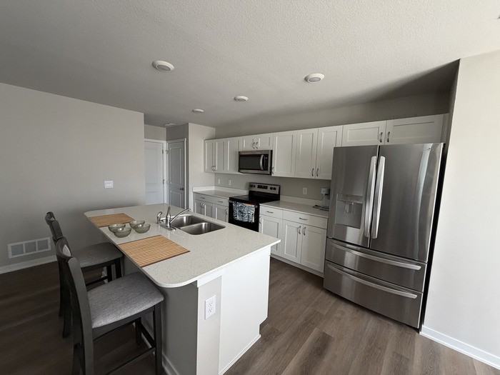 2486 Se Morningdew Dr - Photo 4 of 14