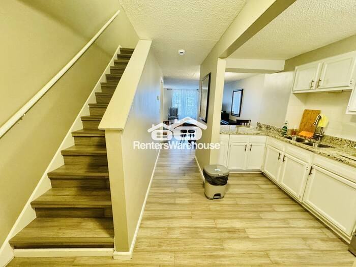 1611 Glenwood Ave #2 - Photo 3 of 19