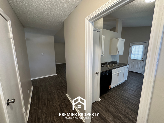 4405 French Market Cir E - Photo 2 of 21