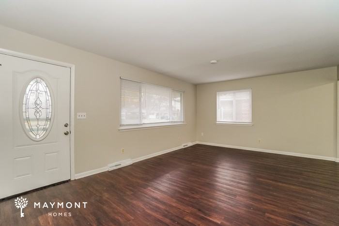 1499 Shanley Dr - Photo 6 of 12