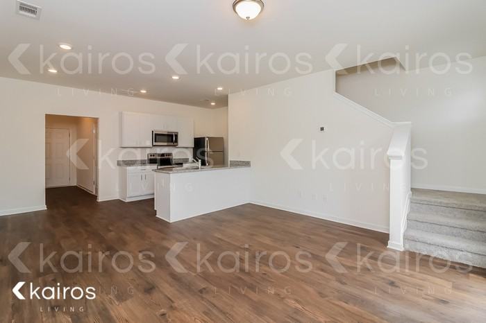 101 Dudley Way Sw - Photo 4 of 17