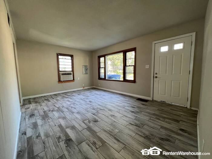 1914 10th St - Photo 3 of 12