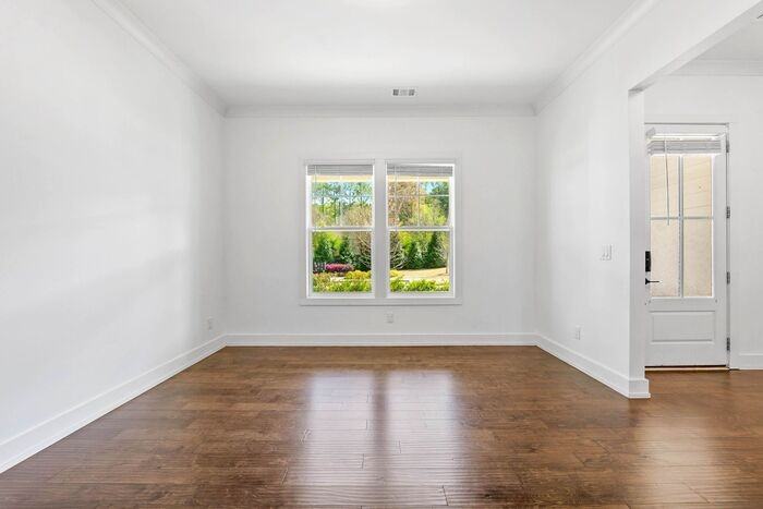 3388 Kelowna Ct - Photo 4 of 33