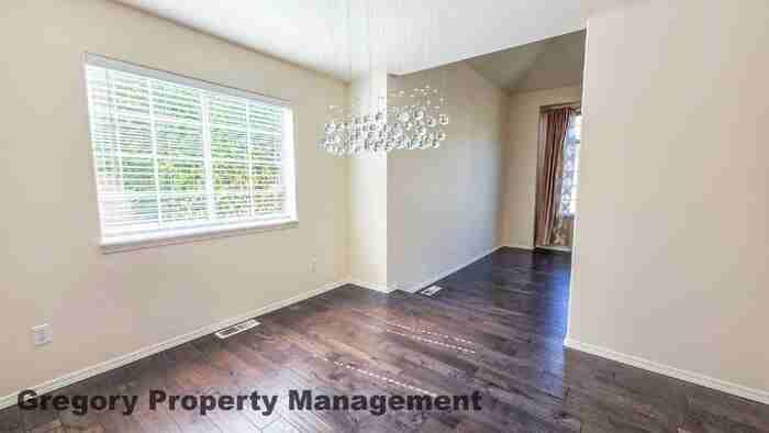 19704 131st Pl Ne - Photo 6 of 31