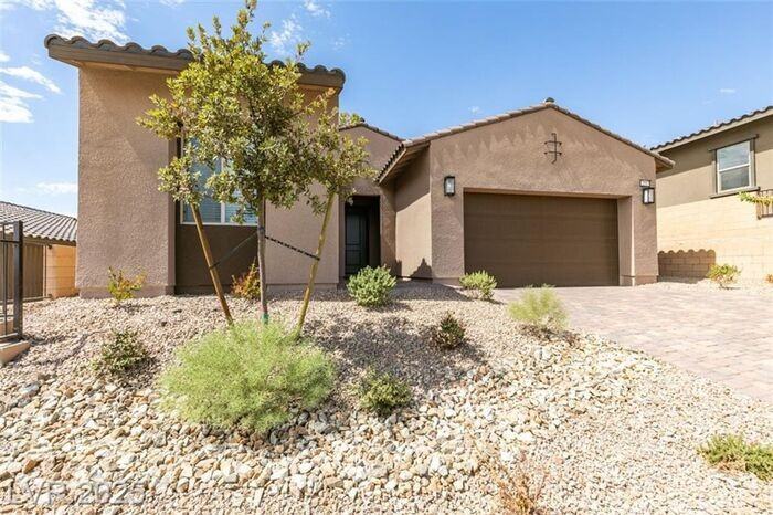 257 Piazzetta Pl - Photo 2 of 45