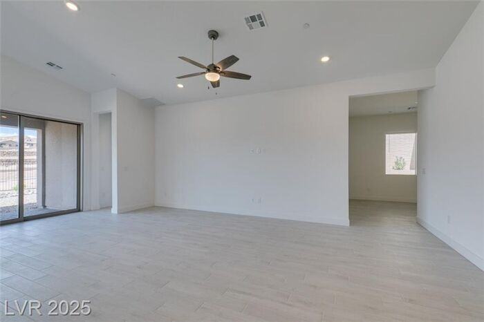 257 Piazzetta Pl - Photo 5 of 45