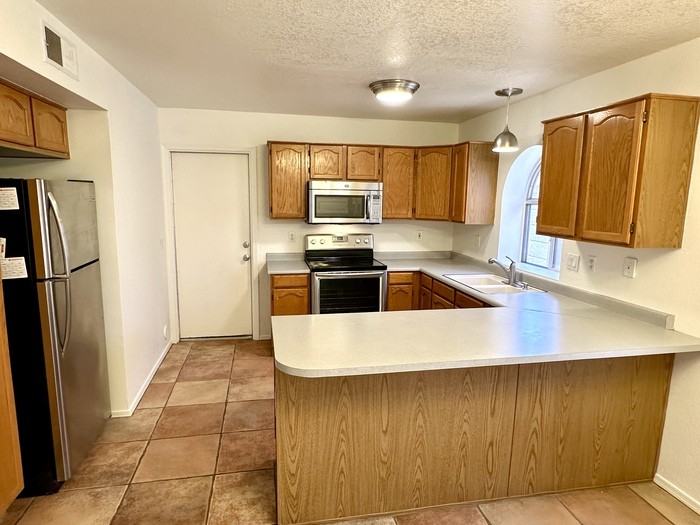 2914 E Woodland Dr - Photo 6 of 23