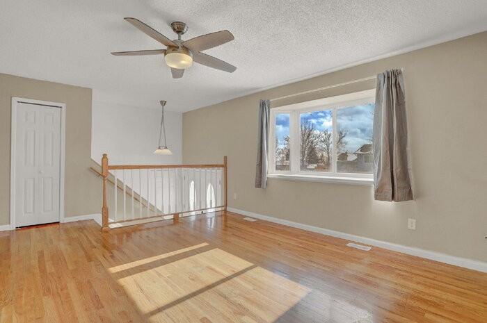 512 Squire St - Photo 4 of 28