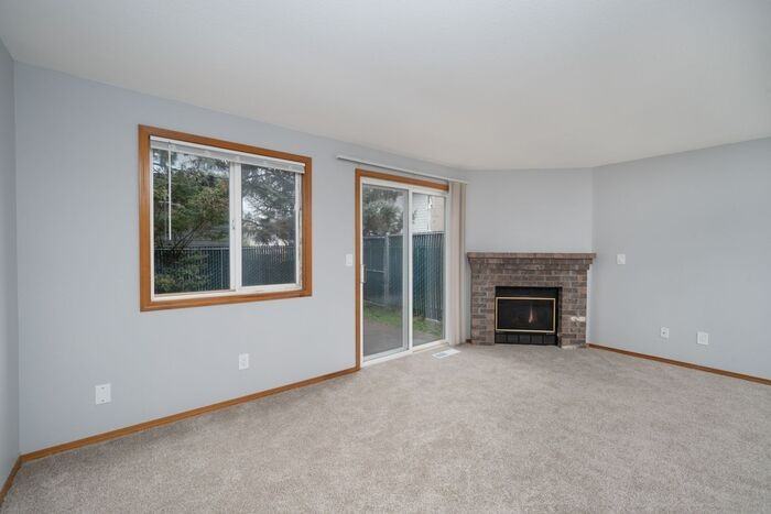 4630 Sw 156th Ave - Photo 6 of 49