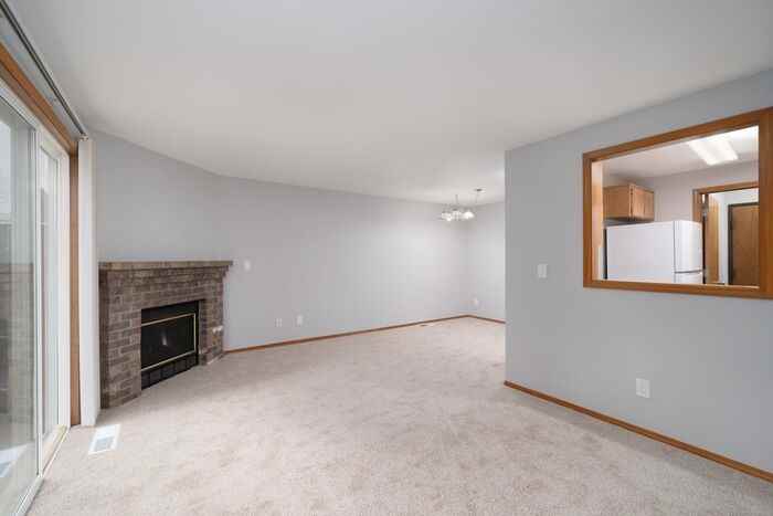 4630 Sw 156th Ave - Photo 7 of 49