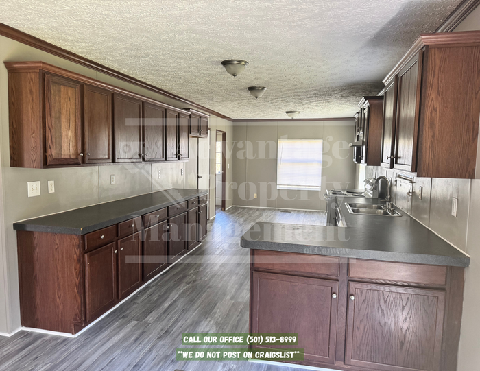 204 Burgess Ln - Photo 7 of 21