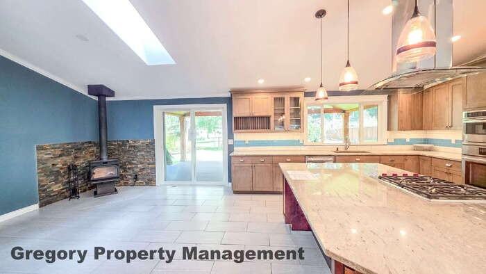 6933 184th St Se - Photo 6 of 46