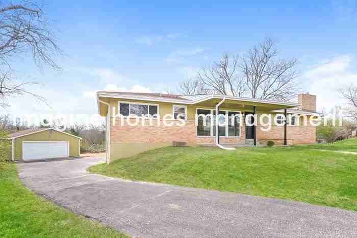 38 Patterson Ct - Photo 4 of 24