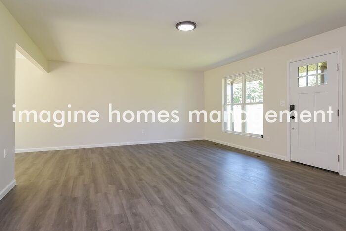 223 Sandalwood Dr - Photo 4 of 18