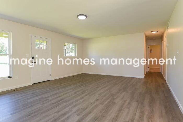 223 Sandalwood Dr - Photo 5 of 18