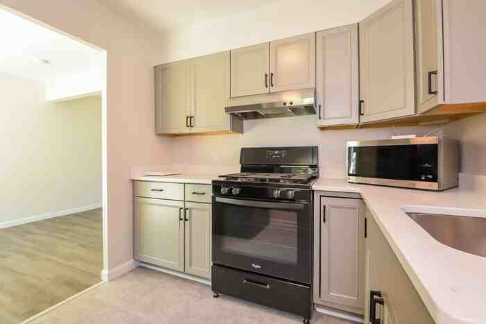 223 Sandalwood Dr - Photo 7 of 18