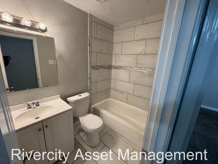 3219 Holly Berry Dr - Photo 4 of 12