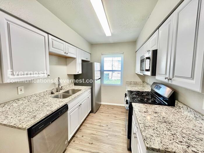 6315 Silvery Moon Dr - Photo 2 of 22