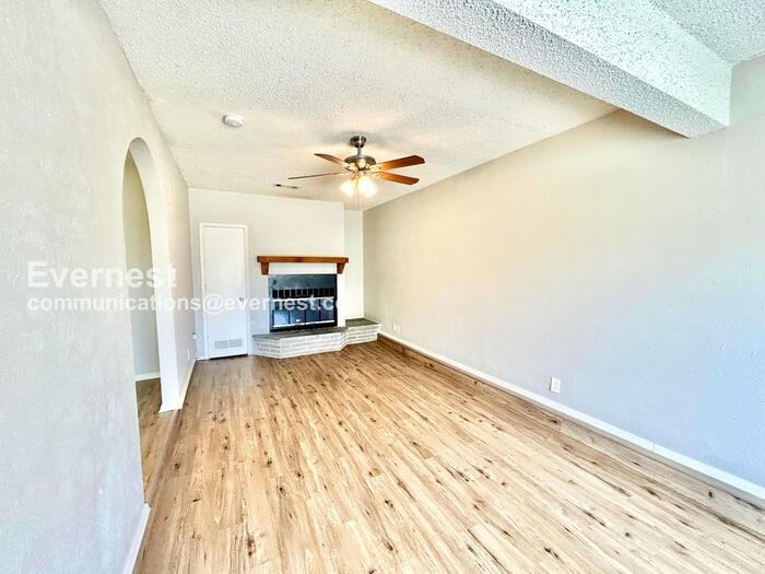 6315 Silvery Moon Dr - Photo 4 of 22