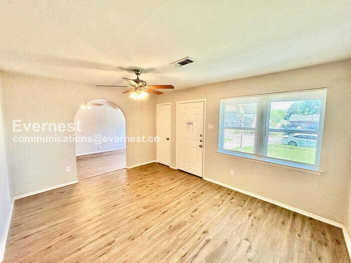 6315 Silvery Moon Dr - Photo 6 of 22