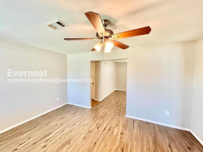 6315 Silvery Moon Dr - Photo 7 of 22