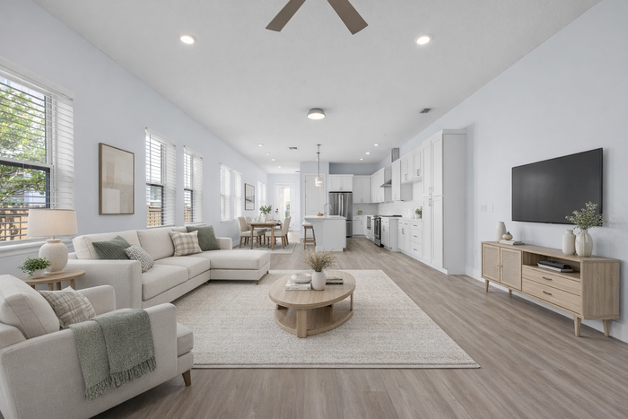 8721 Sperry St - Photo 3 of 44