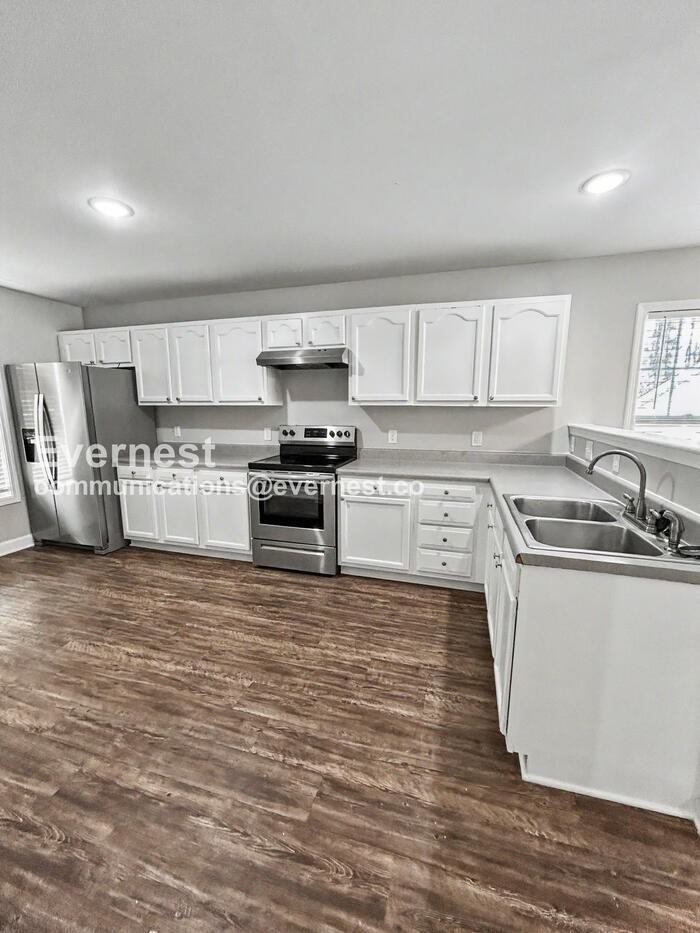 2320 Spaugh Ct - Photo 4 of 25