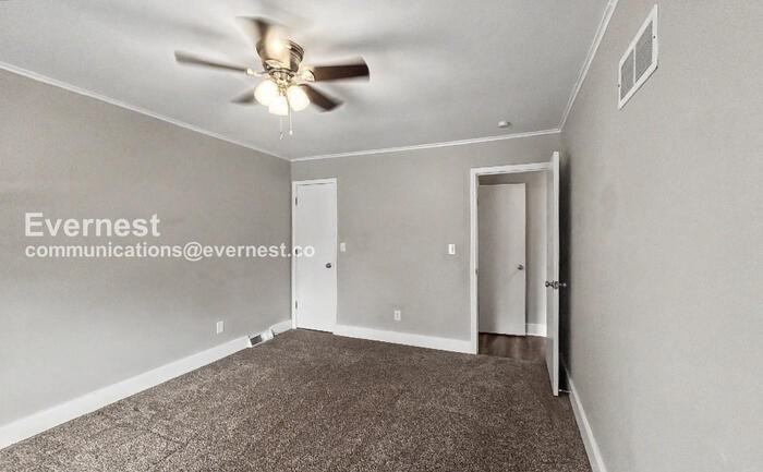 6121 N Baltimore Ave - Photo 7 of 23