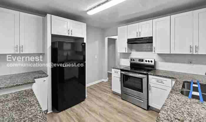 1368 Alverado Way - Photo 2 of 18