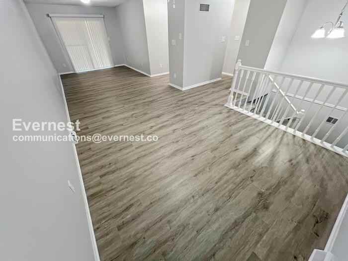 19220 E 5th Street Ct N - Photo 3 of 17