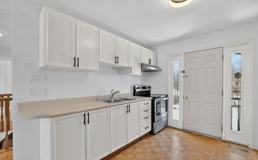 704 Brock St S - Photo 1 of 1