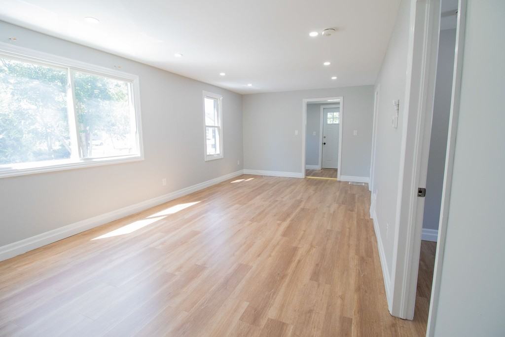 283 Deere St - Photo 3 of 18