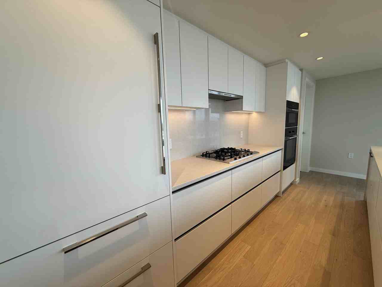 485 602-485 West 42nd Avenue - Photo 4 of 39