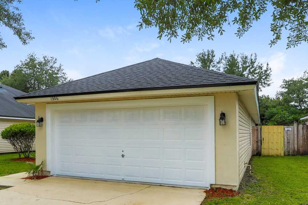 1306 Ardmore St - Photo 4 of 15