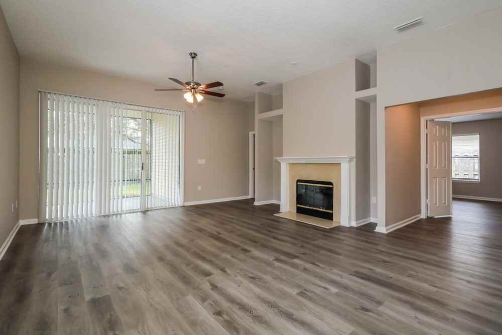 1306 Ardmore St - Photo 5 of 15